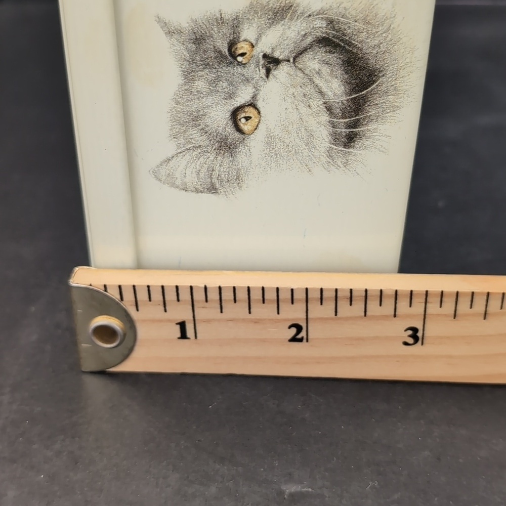 VGT,Massilly France Rectangular Off-white Lidded Tin with Cat Illustrations. - Picture 13 of 13